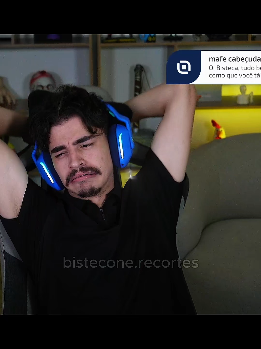 o goularte tá só esperando o vacilo... #bistecone #bisteconee #bisteconelive