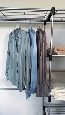 Llena, conecta y en solo 45 segundos despídete de las arrugas.  El Vaporizador de Black+Decker y su potencia de 1400w, desaparecen las arrugas de tu ropa rápido y fácil. #HazloConBlackAndDecker #BlackAndDecker #planchas #ropa #LoHaceFacil 