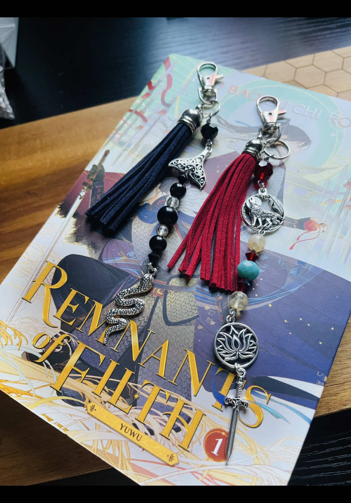 My take on Ximang 🐝 #ShopSmall #Keychain #Danmei #Ximang #RemnantsOfFilth