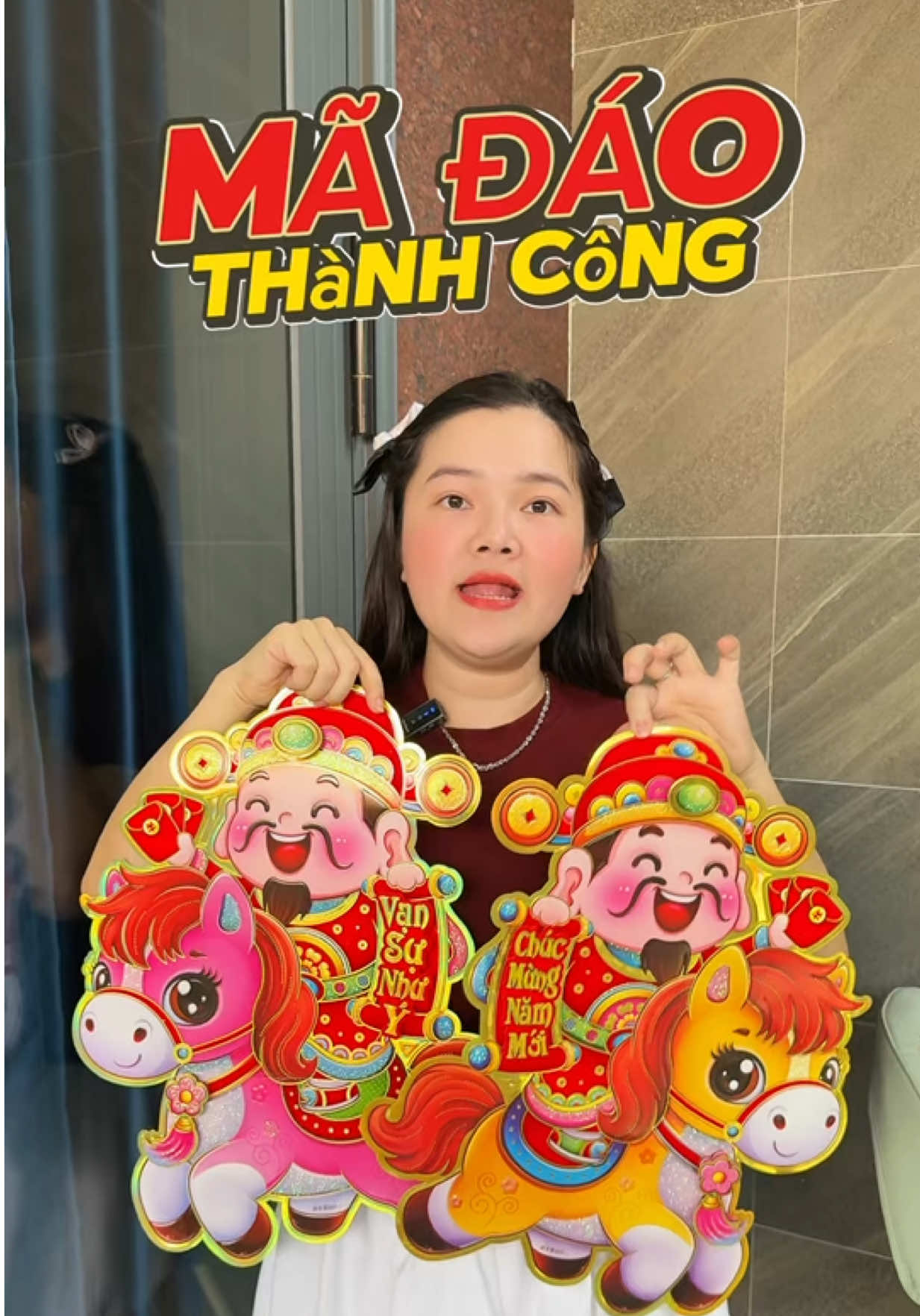 Thần tài gõ cửa, miếng dán thần tài cưởi ngựa, miếng dán cửa nhà ngày tết #trangtritet2026 #miengdantrangtri #thantaiden 