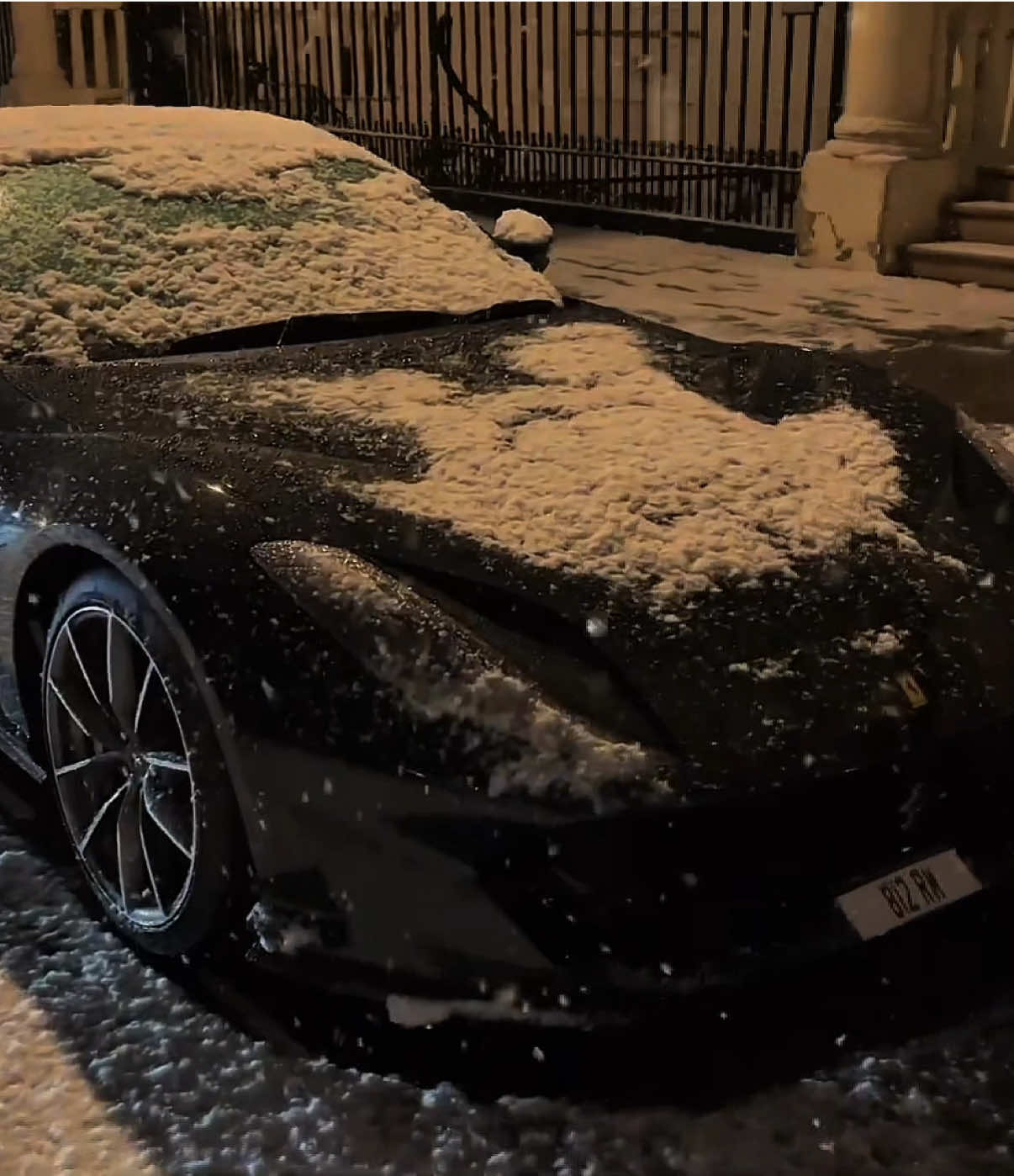 Last Christmas 🎅 42 days #carspotting #london #christmas #hypercar #supercar 