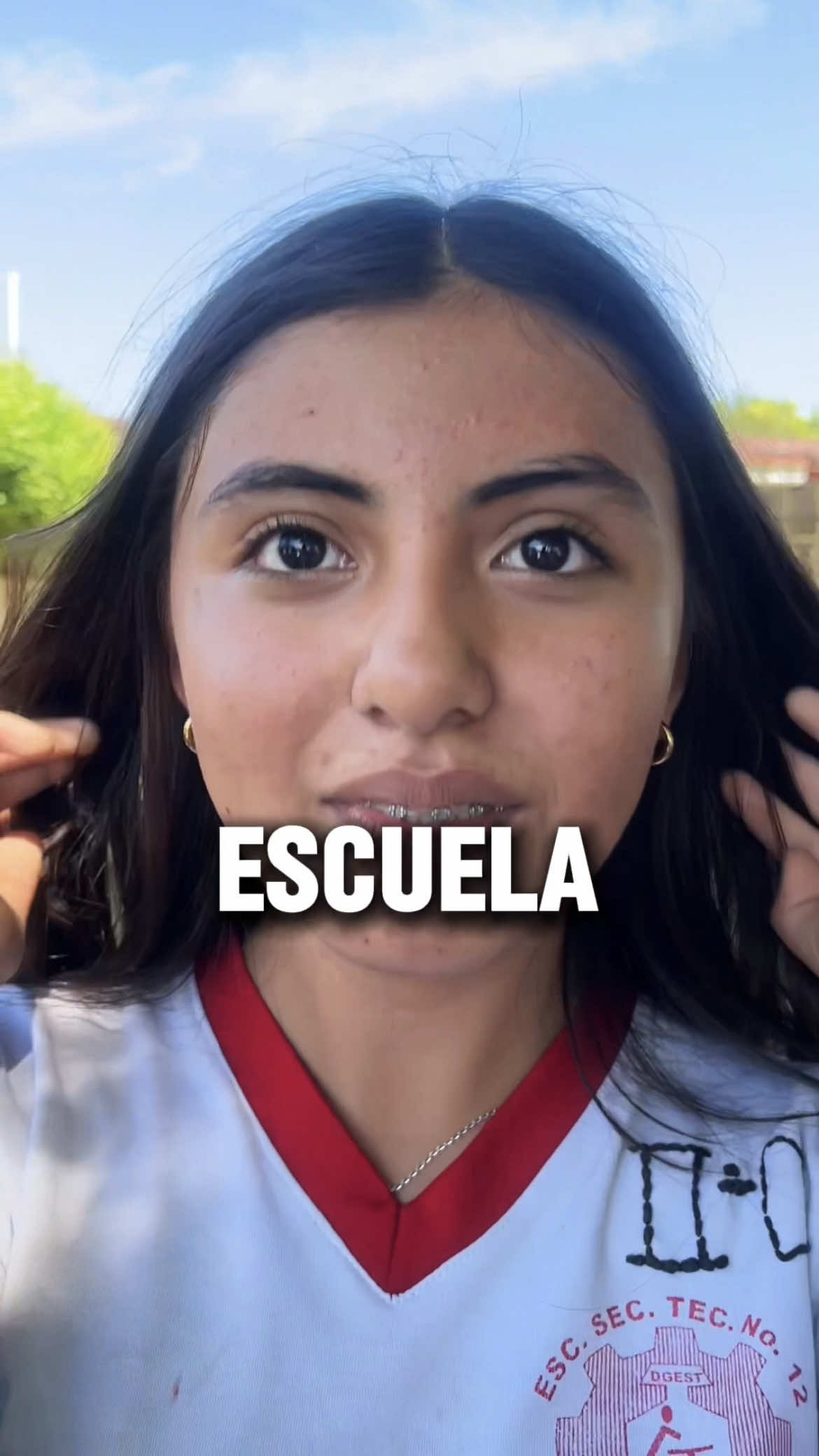 ¿Quién es el maestro más cuquis de la secundaria? 🖖🏼 Ira ve, grabando con los alumnos de la Escuela Secundaria Técnica 12 #riograndeoaxaca #secundaria 