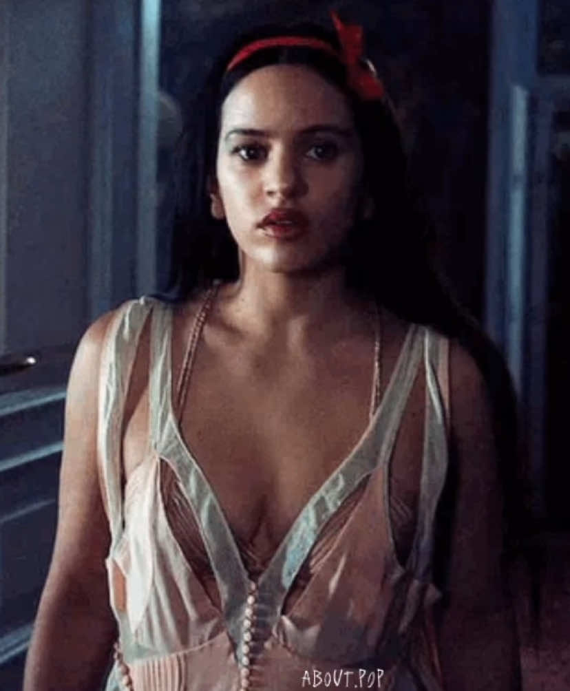 Rosalía - la perla #tradução #rosalía #laperla #lux #edit 