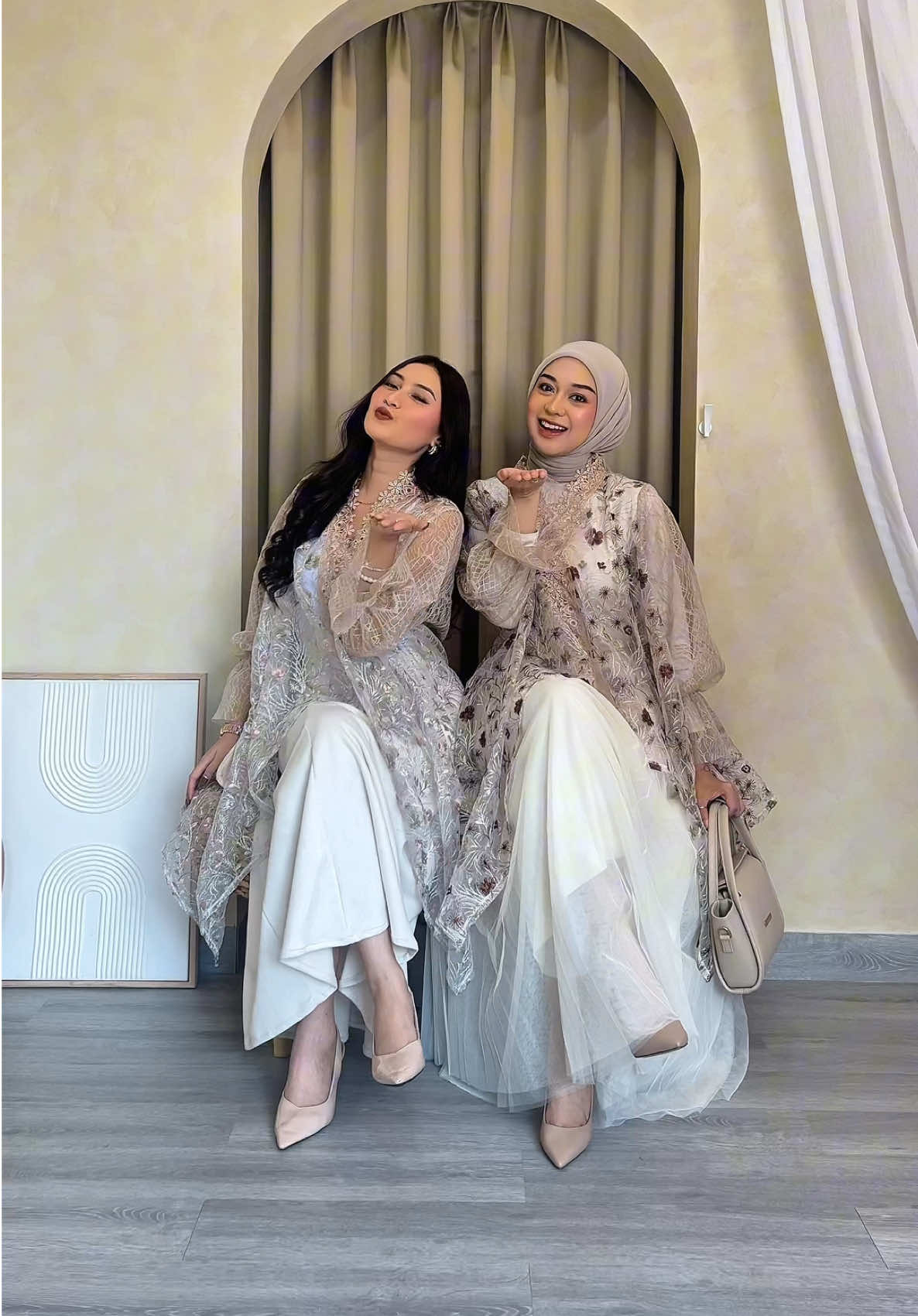 Outer dengan pilihan warna smooth emg terbaik !!!! #promomakan1111 #outerkondangan #outerbrokat #outfitlebaran #lebaran2026 