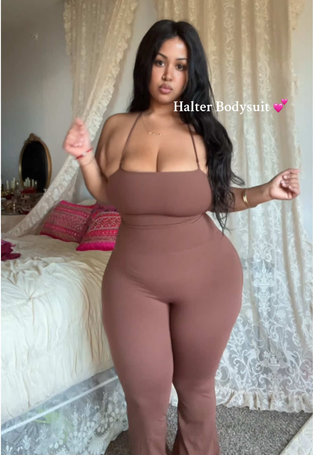 need more colors 🥰🍰 #fyp #curvy #curvemodel #hourglass #curvyfashion 