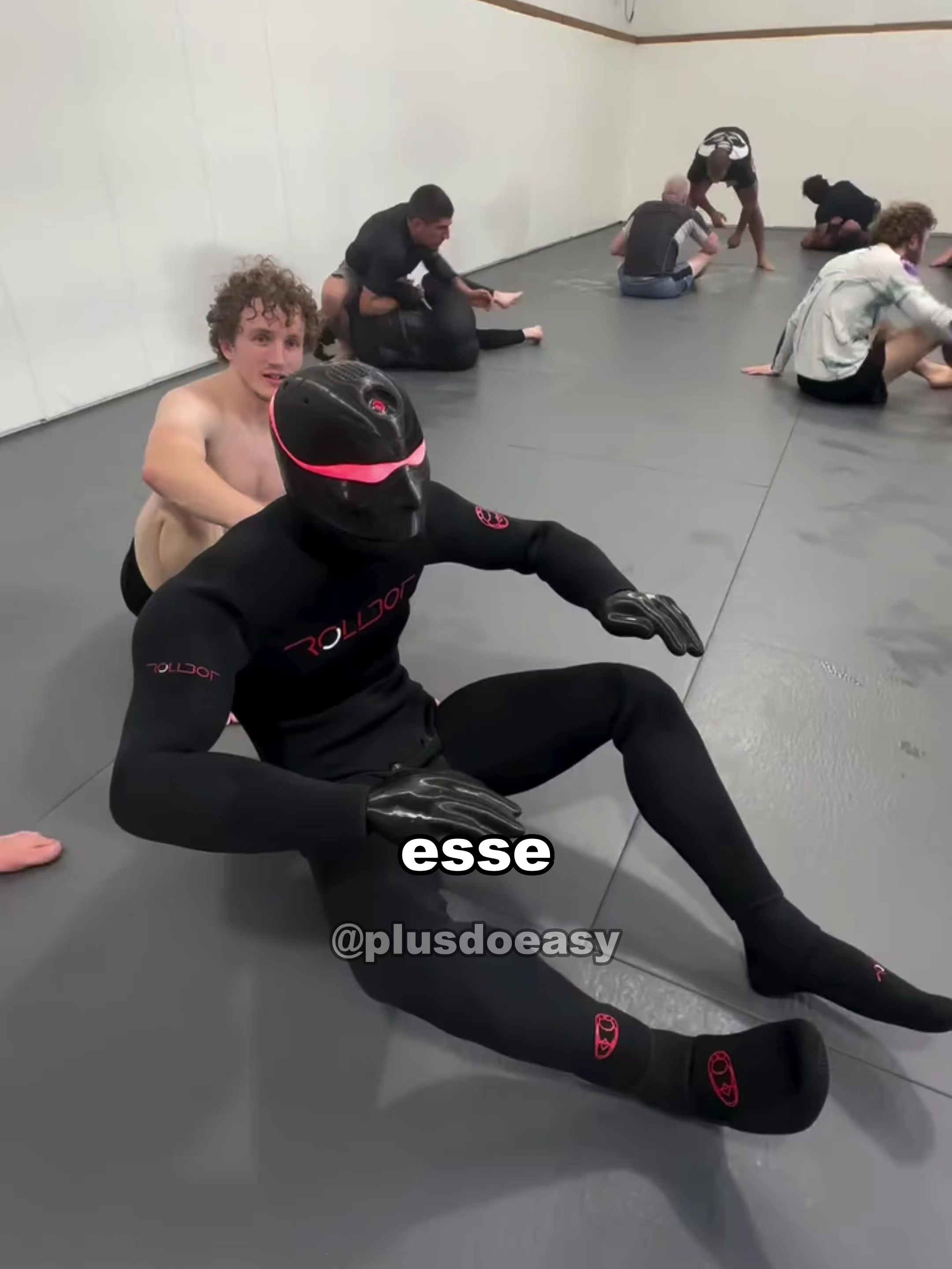 Robô de US$ 5.000 deixa lutadores profissionais em choque 😳#explorerpage #robo #fyp