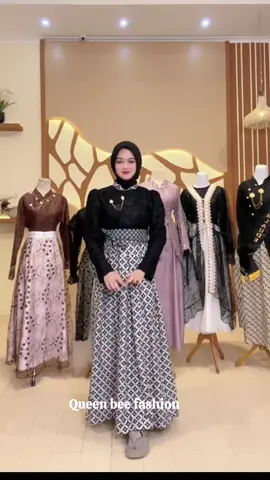 Yuk join livee#kondanganoutfit #dressjanggan #ootdkondangan #promomakanharian 