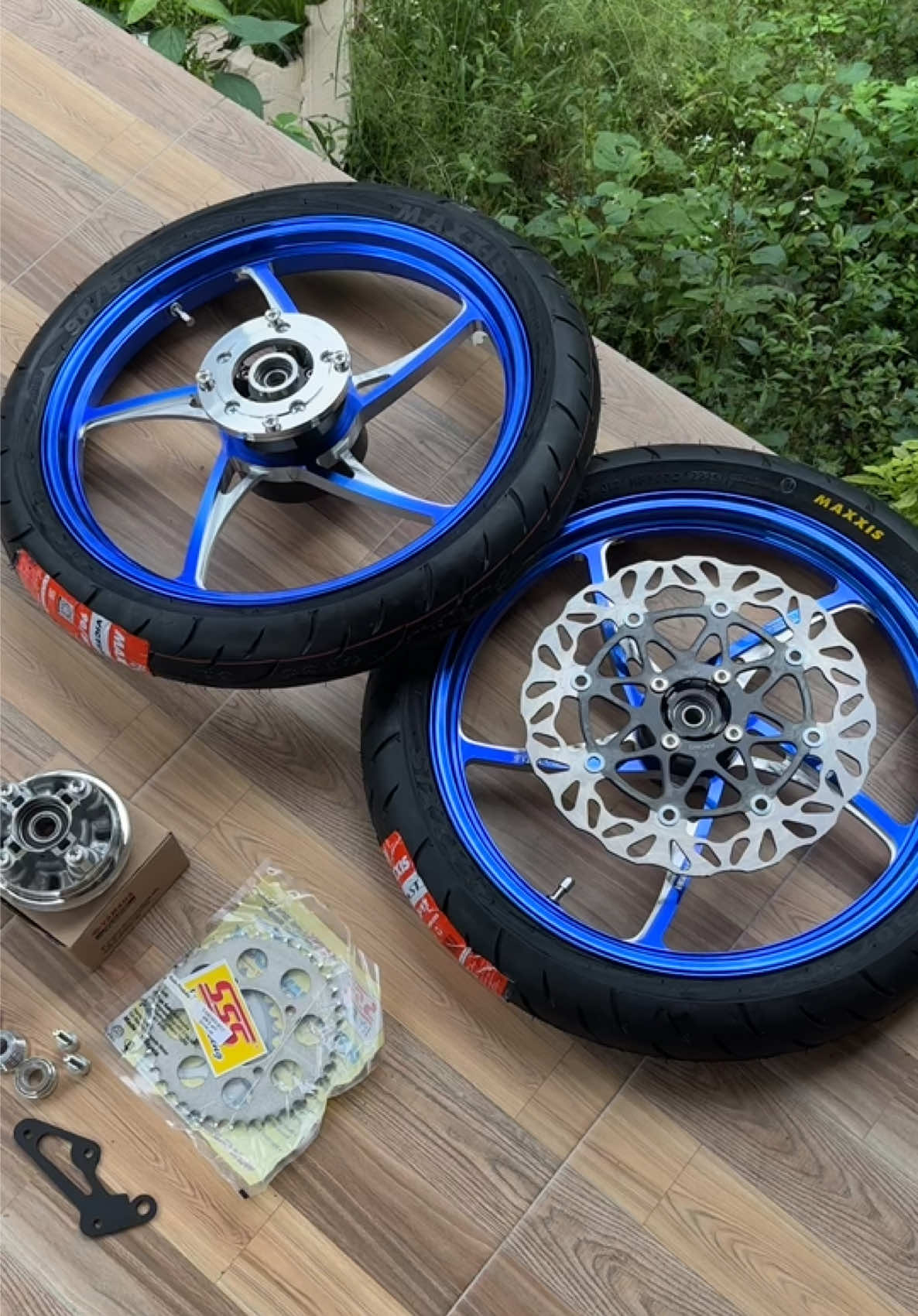 MUTAKIN KZR CRF BLUE✈️ #mm_wheels #crfsurexstyle #surex #crfindonesia #wheelsetcrf #mutakin #kzr #fyp 