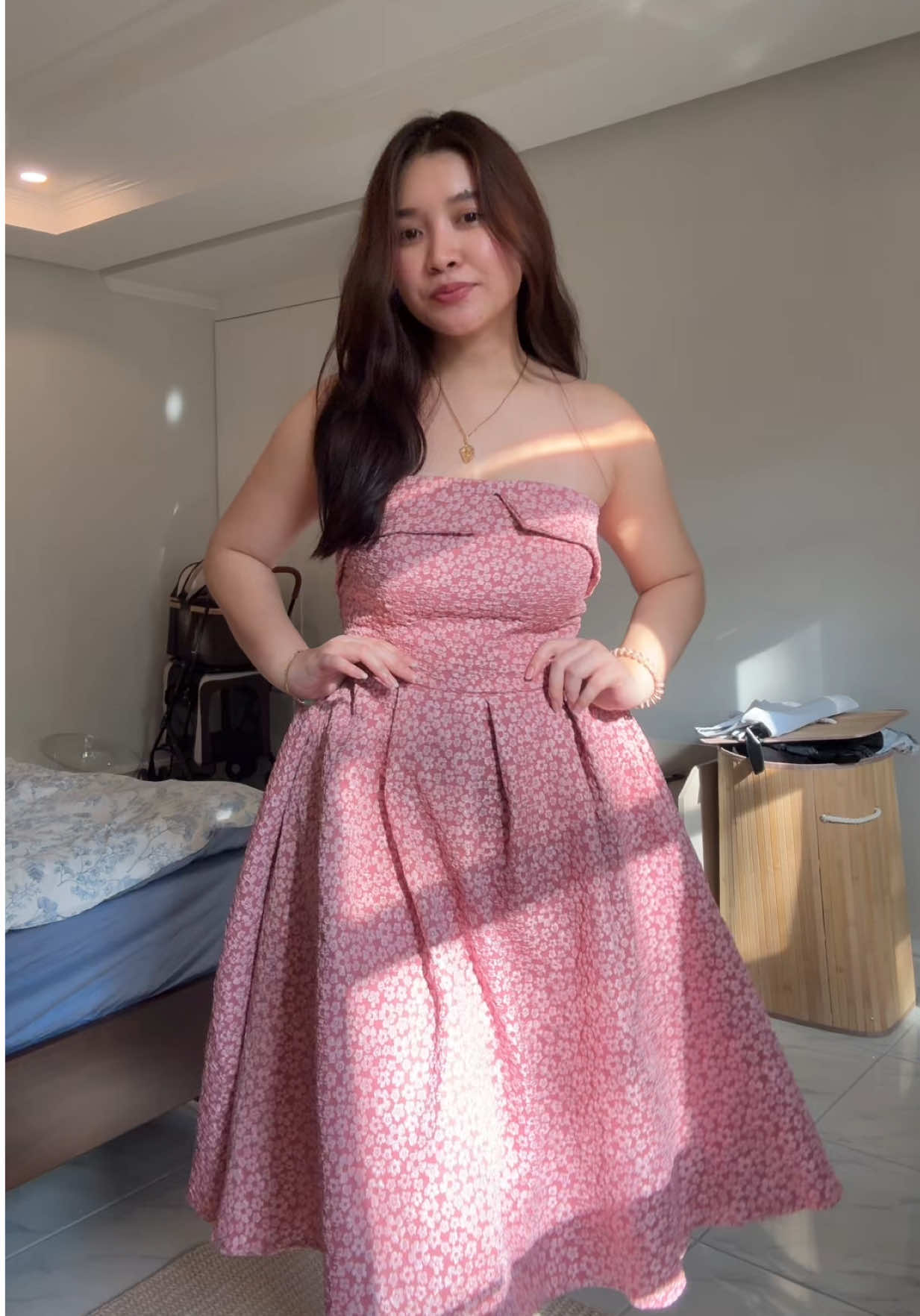 Pwede na din tong Christmas party outfit or birthday dress no? 😍 