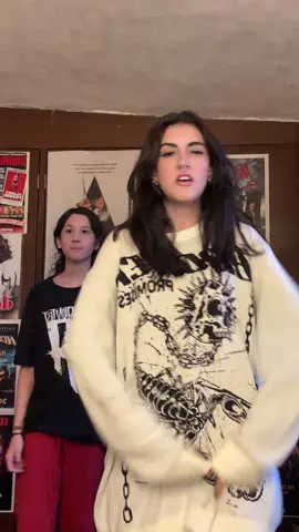 Mi hermano y yo nos la pasamos bien padre solos #metal #metalhead #metalmusic #alt #altgirl 