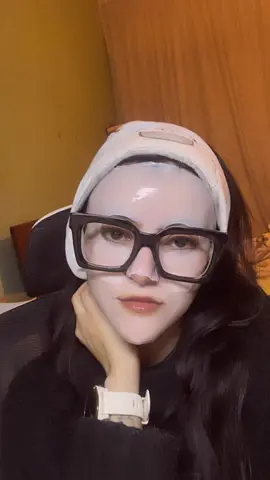 I am 32, and I am always told that I look younger, so… is it skincare or genetics? Or a mix of both  #dermtok #skincare #slincareroutine #koreanskincare #fyp 