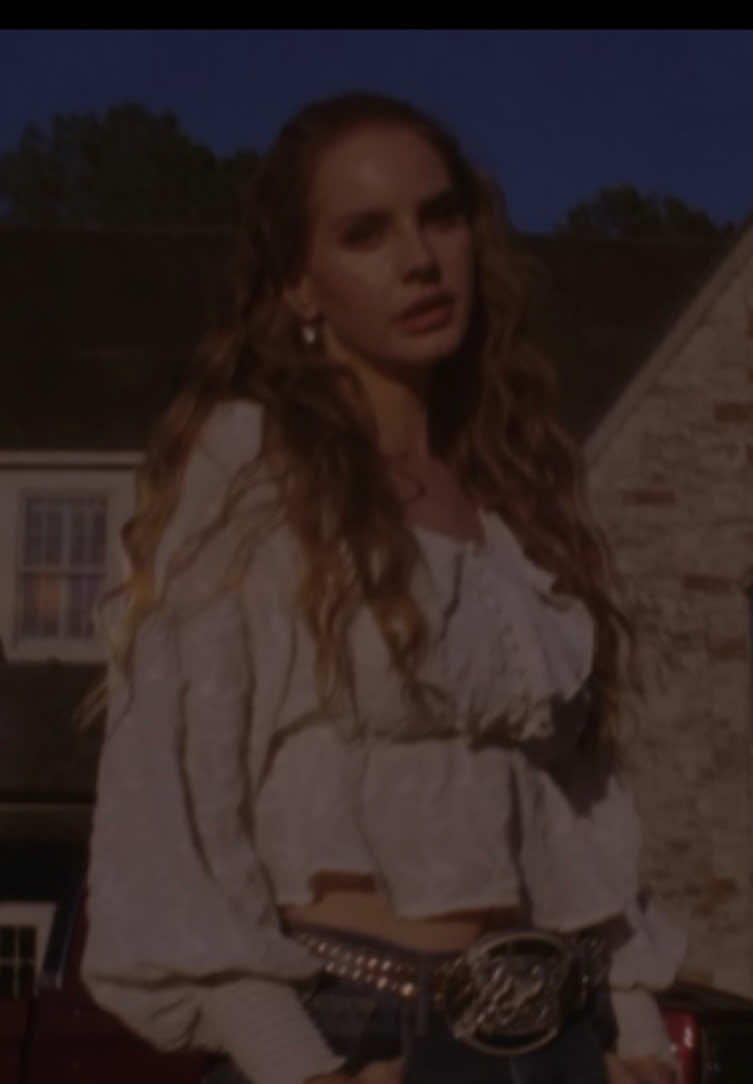 eu quando to apaixonado 🤒 #foryou #fyp #lanadelrey #neverletmego #tradução 