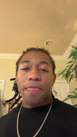 is it just me or #fyp #fanfiction #lightningmcqueen #romehatesparis #fypシ 