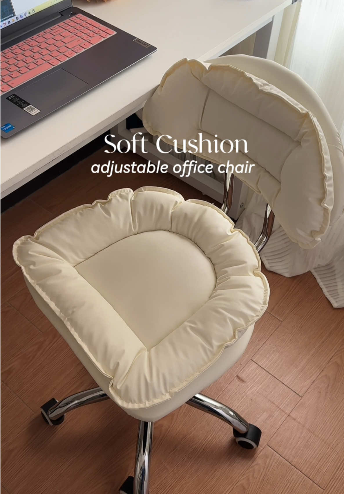 Replying to @Mommy Leine not just aesthetic! It’s also gives comfort while sitting! Really a must have office chair ✨💺 #officechair #swivelchair #softcushionofficechair #ergonomicchair #computerchair