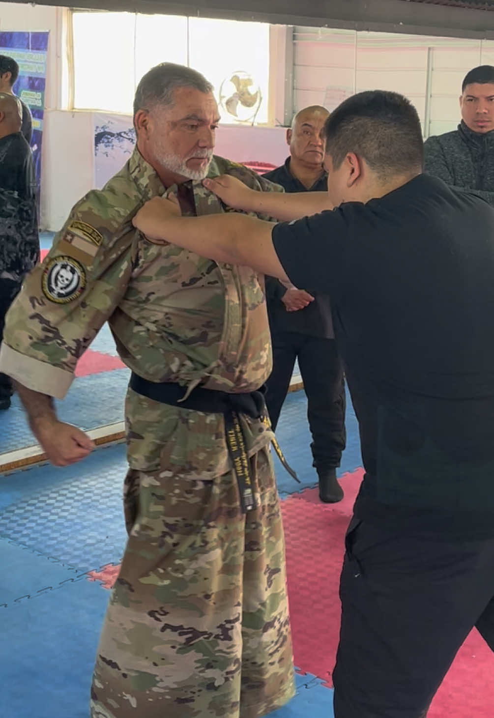 👉🏽Cursos de seguridad privada: ✅ Curso de OS10 para Conserjes ✅ Curso de OS10 para Guardias ✅ Curso de CCTV (Online y Presencial) ✅ Curso de Supervisor de Seguridad (Online) ✅ Curso de Jefe de Seguridad (Online) ✅ Curso de Encargado de Seguridad (Online) ✅ Curso de Bastón y Esposas 💳 Además, gestionamos el proceso de adquisición de la credencial independiente para que puedas trabajar sin complicaciones. 📩 Consulta ahora por nuestros cursos y da el siguiente paso en tu carrera. Escríbenos por mensaje o revisa el enlace en nuestra descripción. #SeguridadPrivada #Capacitación #OS10 #CCTV #FutbolChileno   