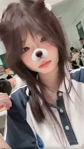 我请泰国人帮我推荐歌曲。#douyin #wlw #china #shenzhenhighschool #douyin抖音 