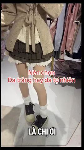 Câu hỏi nên chọn ra trắng hay da tự nhiên của rất nhiều bà, nay tôi giả thích 1 lần cho các bà nha #tatluxe #tatchekhuyetdiem #tatdenthauda #tatdakemnen #quantatlotni 