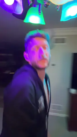 I am easily impressed though 😅 #ceilingfanceo 