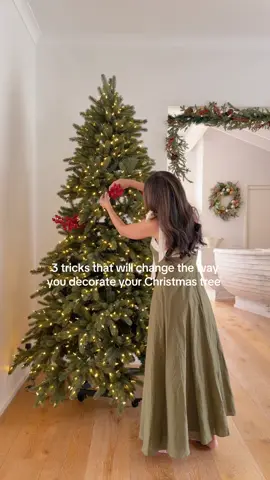 Say goodbye to wonky tree toppers with trick #3 🙌 Save these 3 tricks before you put up your Christmas tree🎄  Tree: Vermont Spruce 229cm from @Balsam Hill Australia 🎁  #christmasdecor #christmas #christmastiktok #christmasjoy 