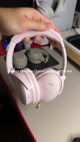 No other headphones has this beautiful colour! Find these headphones for a great price in my bio! #bose #noisecancelling #headphones #techtok #unboxing 