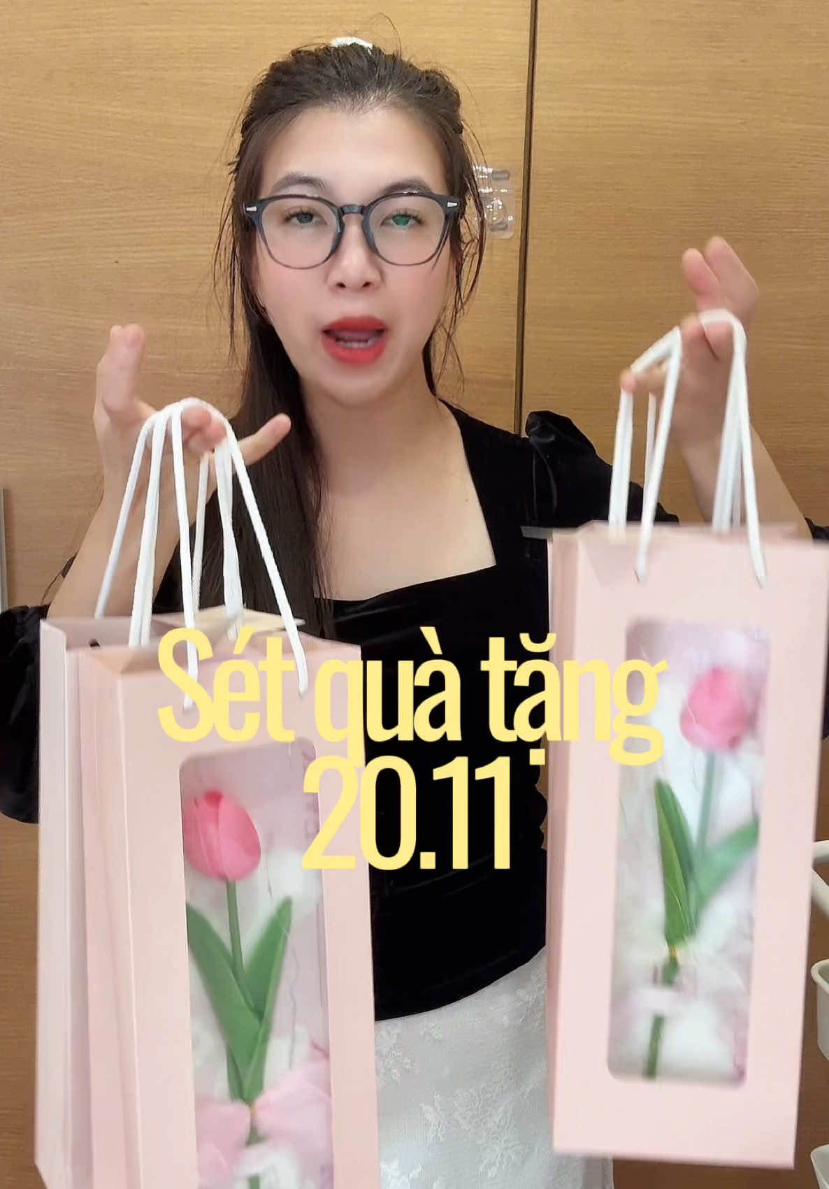 Bà nào chưa mua được sét quà này không ?? #qua20_11 #quatangcogiao #setquatang 