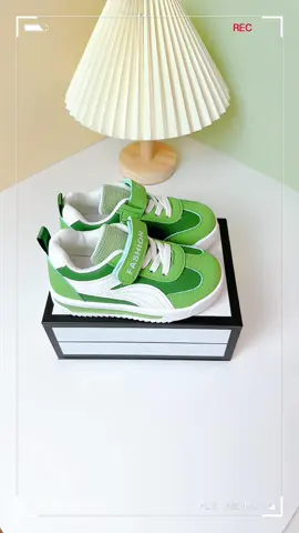 Giày thể thao cho Bé đi chơi đi học #giaythethaochobe #giaychobe #tet #daushop132 