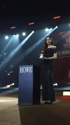 ไม่เคยมีวันไหนที่ไม่ภูมิใจกับคนที่ชื่อ ชาล็อต ออสติน คนนี้เลย🤍✨  @Charlotte A.  #CongratsCharlotteHOWE25 #ENGLOTxHOWEAWARDS25  CHARLOTTE AT HOWE AWARDS #ชาล็อตออสติน #CharlotteAustin 