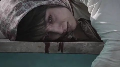 جگەرە و ئەم گۆرانیە.🖤#fypシ゚viral #foryou #fypage #actives? #mohsenchavoshi 