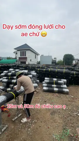 Dạy sớm đóng lưới gửi về cho ae #luoinhua #luoichannuoi #LướiNhựaDẻo 