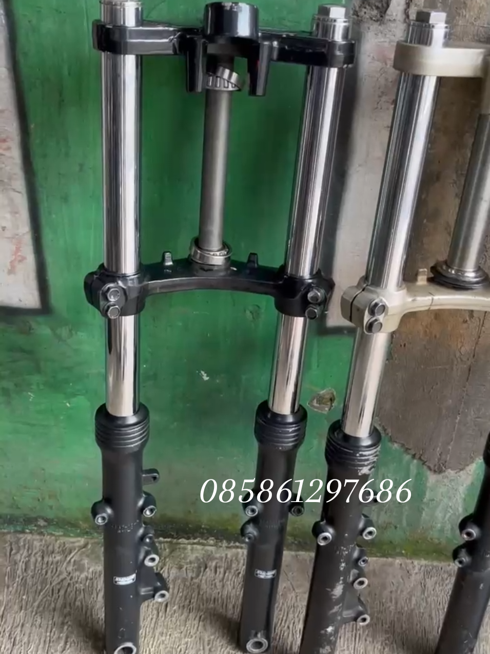 Bismillah redy slagi ada shock ninja Rr new original lepasan sudah pnp honda as sill aman nyess siyap pakai siyap kirim amanah/rekber info harga dan barng lainnya wa 085861297686 trimaksih #fyppppppppppppppppppppppp #fypシ゚ #cb100modifikasi #gl100indonesia #shockninjarr 