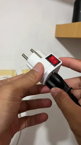 Rekomendasi Steker Kaki Tiga Sakalar On Off #steker #stekerkakitiga #stekerwanpro #colokanlistrik 