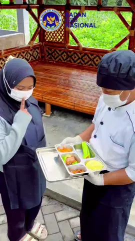 hari ini omprenya warna warni 🤩 #mbg #makanbergizigratis #fyp #prabowo #sppgngawonggo 