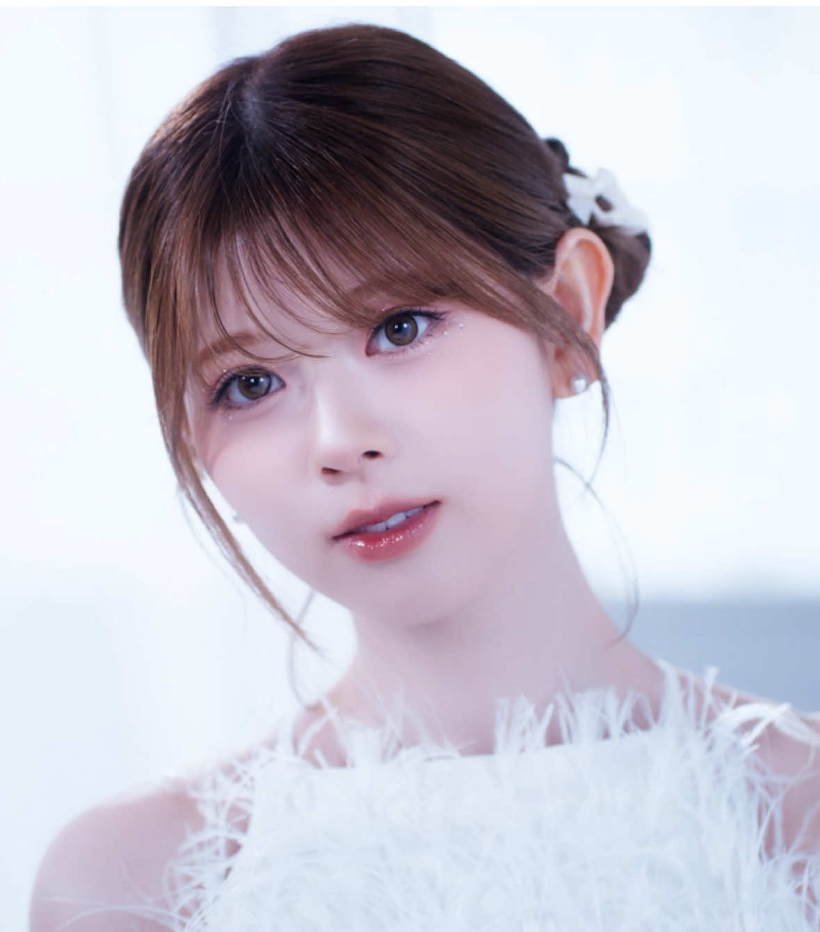 𝒕𝒊𝒍𝒏𝒖𝒔 × 𝑵𝒊𝒛𝒊𝑼 ”まばたきのたび、ときめきまとうパールアイ ” 「ざくざく大粒パール」と「ぷにぷにパール」 光沢感が異なる２種パールでナチュラルメイクから華やかメイクまで楽しめる６色アイ＆ハイライトパレットがティルナスから新登場！ #tilnus #ティルナス #NiziU #パールコアアイパレット #パールコア