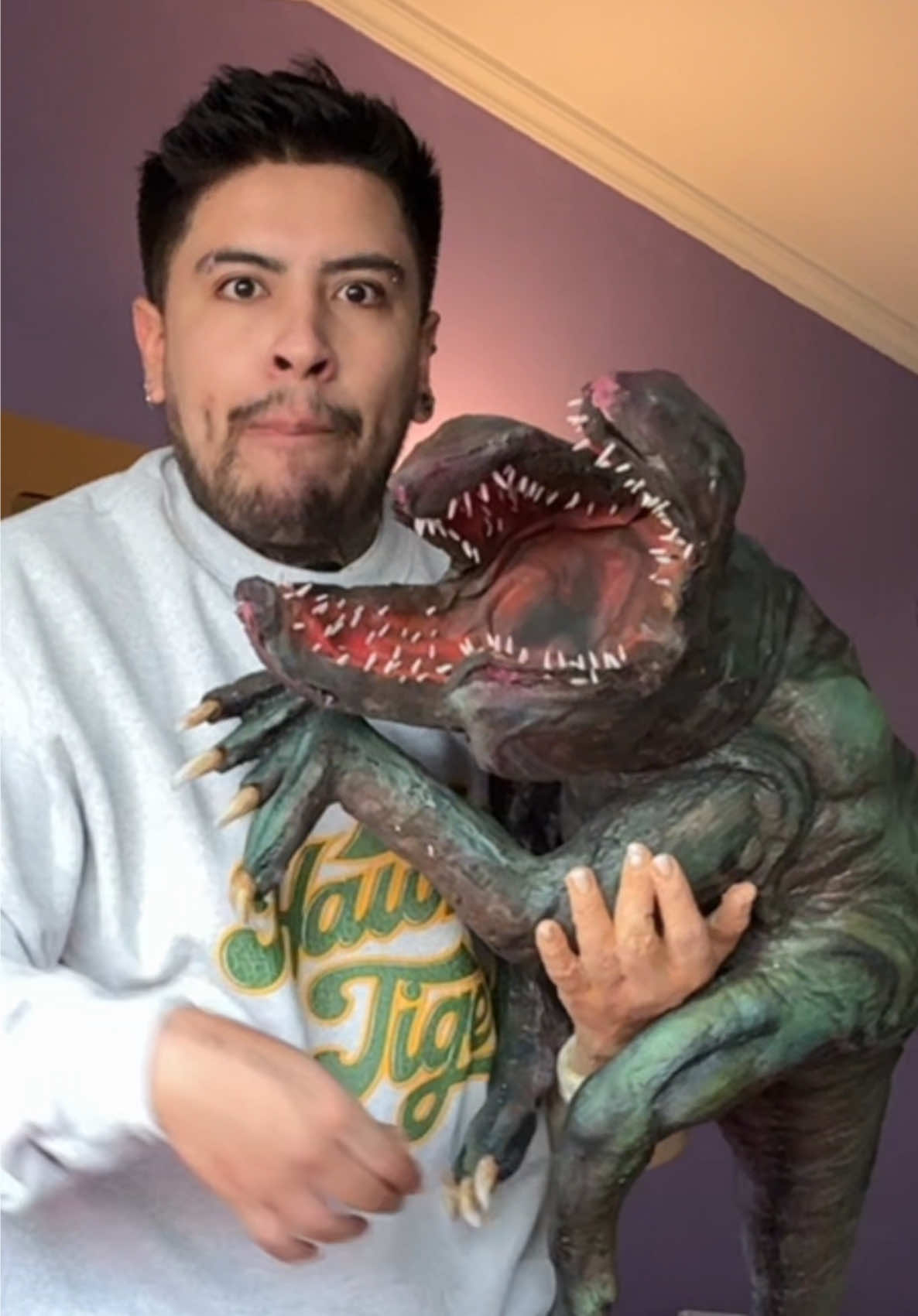 La conclusión de esta increíble historia Ajdjjs espero les guste, perdón por demorarme en subirla 😭 Gracias por darme el mejor momento de mi vida @Netflix Latinoamérica q viva #StrangerThings5 🗣️❤️