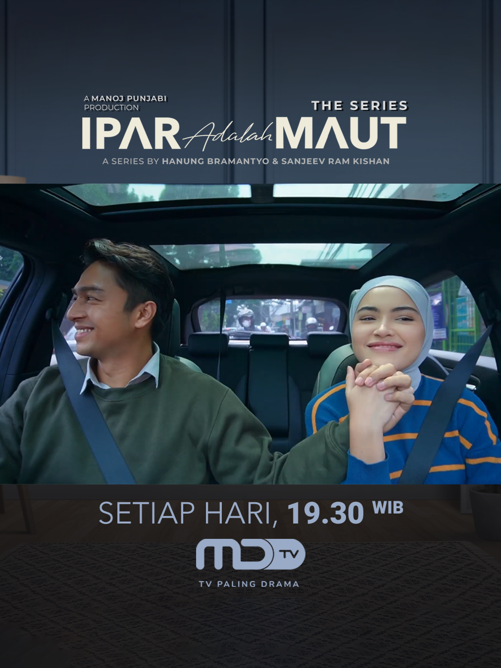 Aris dan Rani makin lihai sembunyiin hubungan mereka. Sayangnya, Nisa udah pasang spycam di mobil Aris! Nonton #IparAdalahMautTheSeries episode 13 malam ini jam 19.30 WIB di #MDTV - #TVPalingDrama Jangan lewatkan satu pun episode Ipar Adalah Maut! Episodenya terbatas, eksklusif, dan selalu penuh drama. #IparAdalahMautTheSeriesMDTV