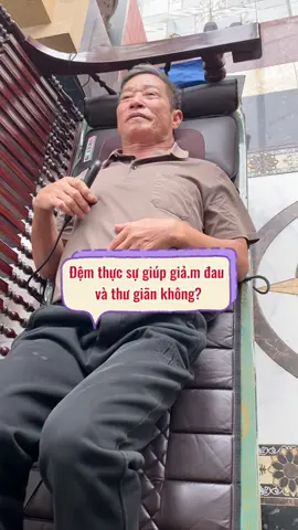 Bố em đã dùng và rất oke, bác nào hay đau mỏi tham khảo đệm mát xa Z30 #demmassagetoanthan #ghemassage #maymassagetoanthan #giamdauhieuqua #thugianmoingay 