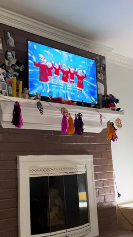 Innocently trying to make paper snowflakes with my kids when this autoplayed 😳 #ai #christmas #music #OhNo 