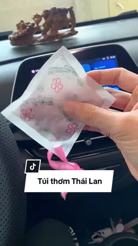 Vừa rẻ mà lại nhiều mùi để lựa chọn #tuithomoto #nuochoaoto 