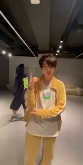 귀여워!!!!!!!#리쿠 #사쿠야 #nct #wish 