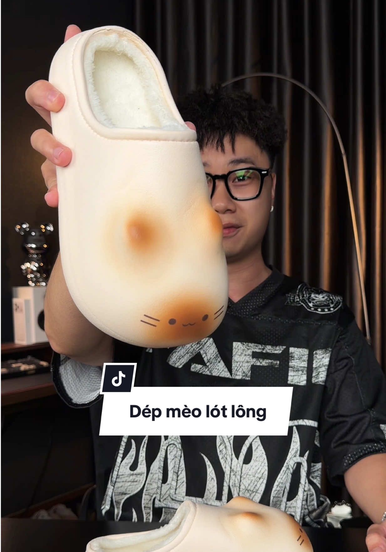 Lót lông đi mùa đông siêu ấm luôn, mà lông rất mịn ko bị rụng tí nào #met65lendo 