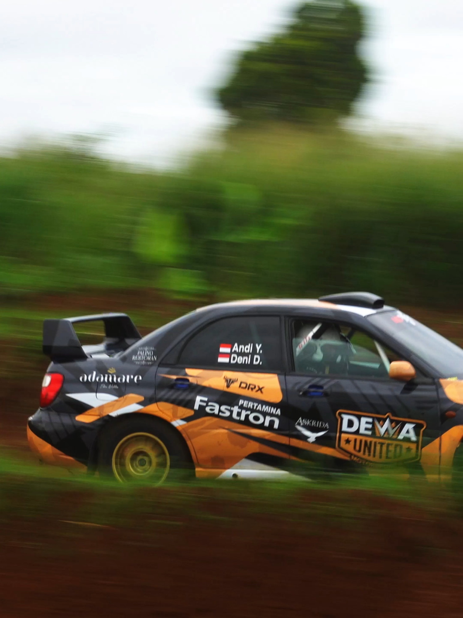 Sprint Rally Round 6 2025 Driver : @andi_yous Co-driver : @farrlhakr #rally #rallyindonesia #subaru