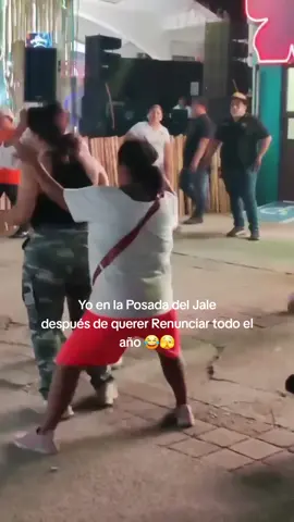 yo en la posada del jale #posada #viral #baile #jinglebells 