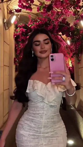 #قدها_وتجيبها #بارلينا #fashion #ai @BARLLINA بارلينا 