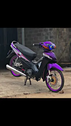 Có tiền là có em hả… #xuhuonh #xh #fly 