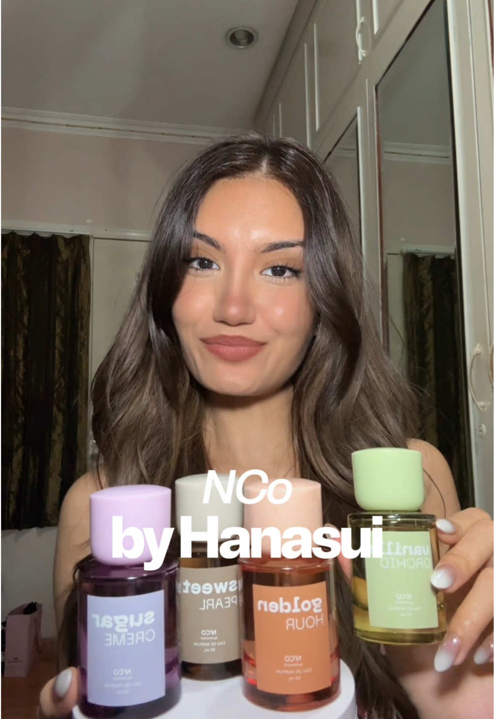 kalo di rumah maunya pake parfum yang friendly di dompet pastinyaa😍 obsessed with their new releases🫶   Brand mentioned: @ncoperfume  #NCOParfum #UnlimitedConfidence #BerawalDariWangi #Promo1111 