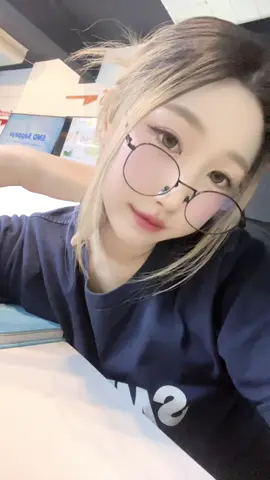 มะไหร่จะวันเสาร์🥺