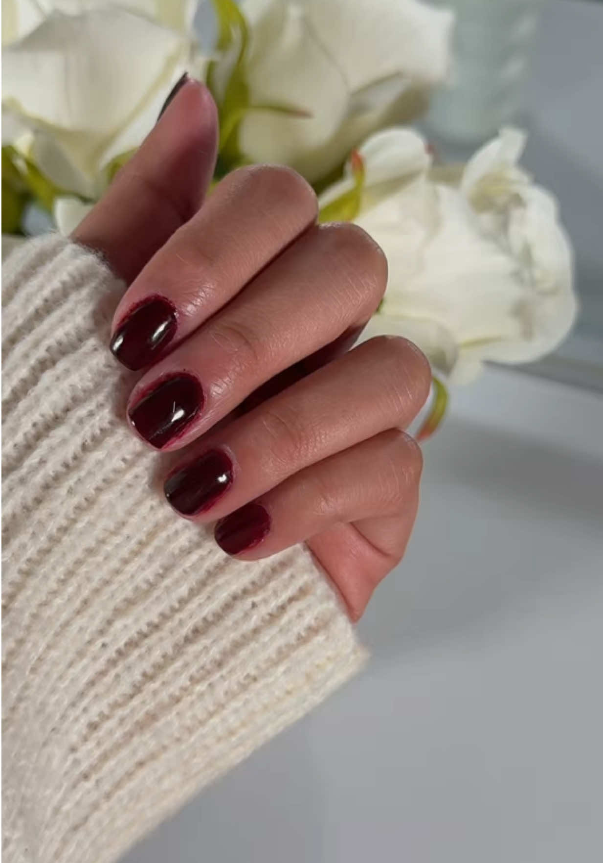 #essiePartner Loving this classic holiday red The shade Berry Naughty is perfect for cozy, festive vibes! #LOrealistar #berrynaughtynails @essie store 