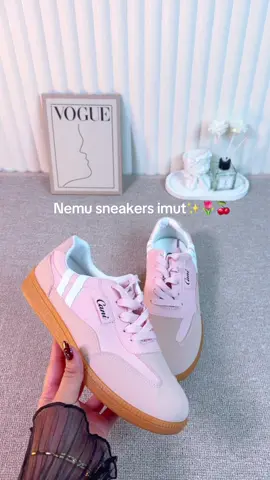 #sepatuwanita #sneakerswanita #sneakerswanitamurah #sepatuwanitaimport #sepatusneakersmurah 