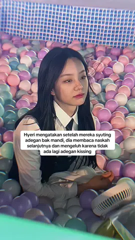 tenangin diri lo hyeri😭🫵🏻 #leehyeri #chungsubin #friendlyrivalry #fyp 