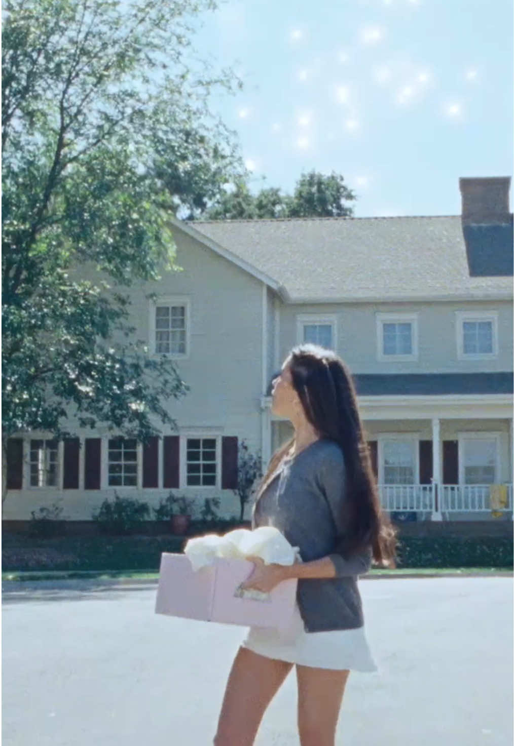 “Wanted to be with you, wanted to make it through, but did you?” bittersweet. OUT NOW ⋆˙⟡.ೃ࿔⋆ @madison beer 